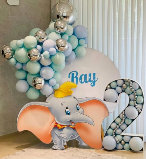Фотозона из шаров Дамбо и океанская пена